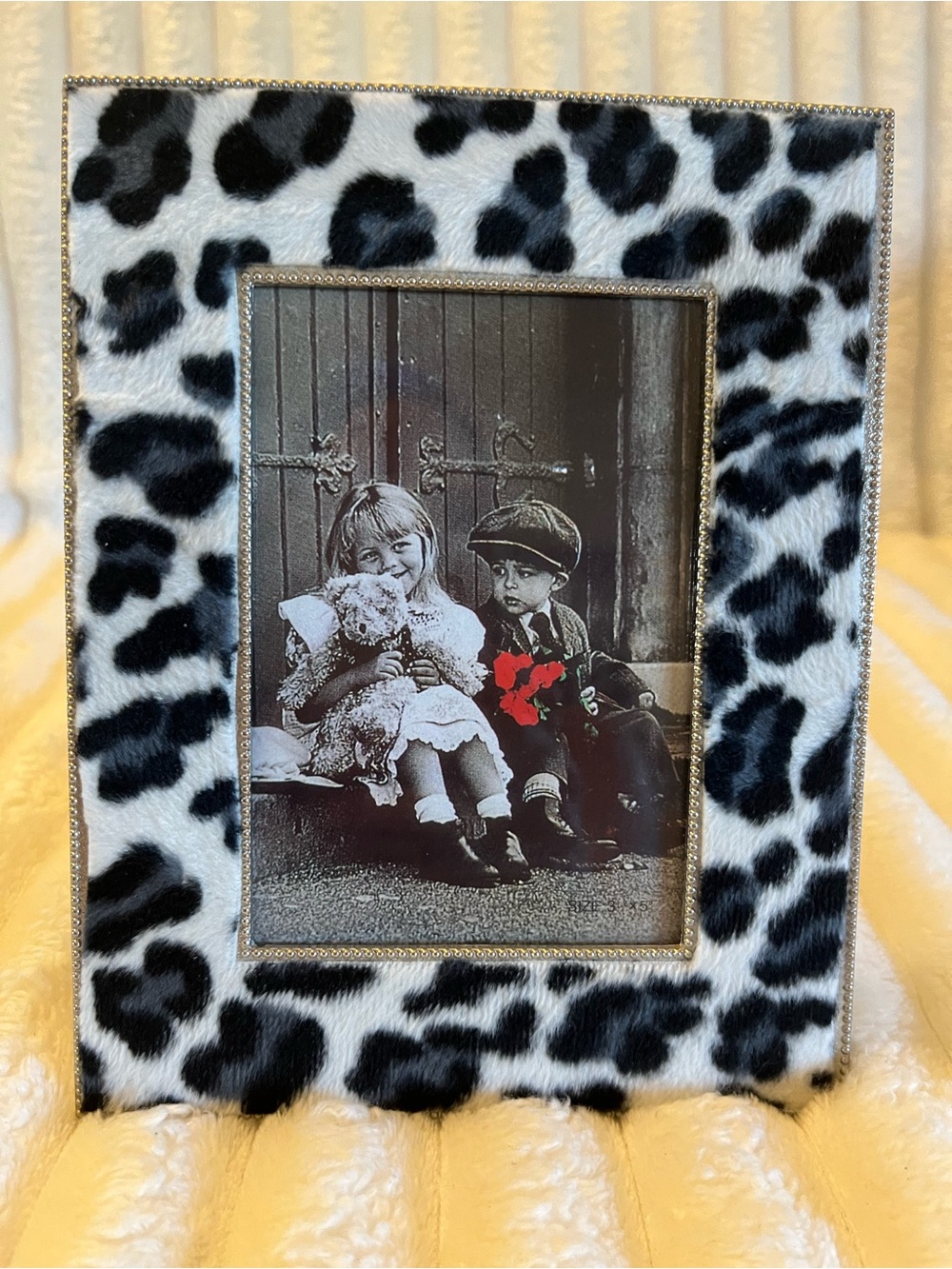 Black & White Faux Fur Leopard Photo Frame
